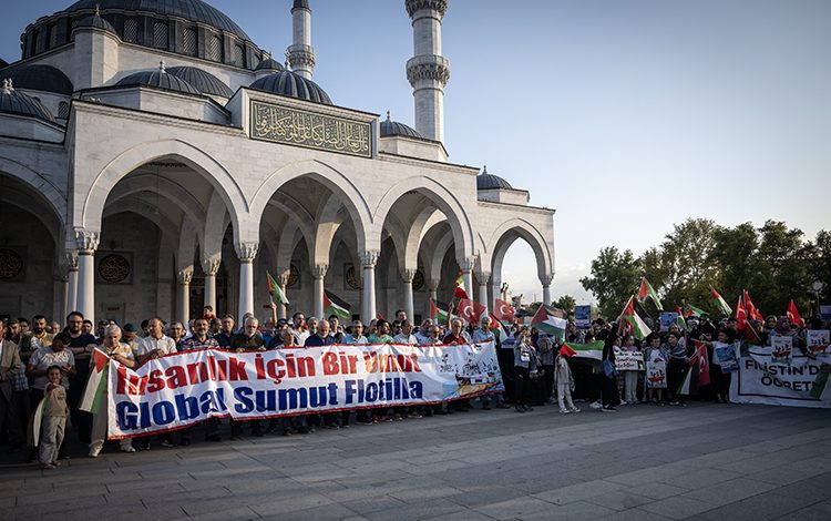 Küresel Sumud Filosu’na destek için birçok ilde yürüyüş düzenlendi