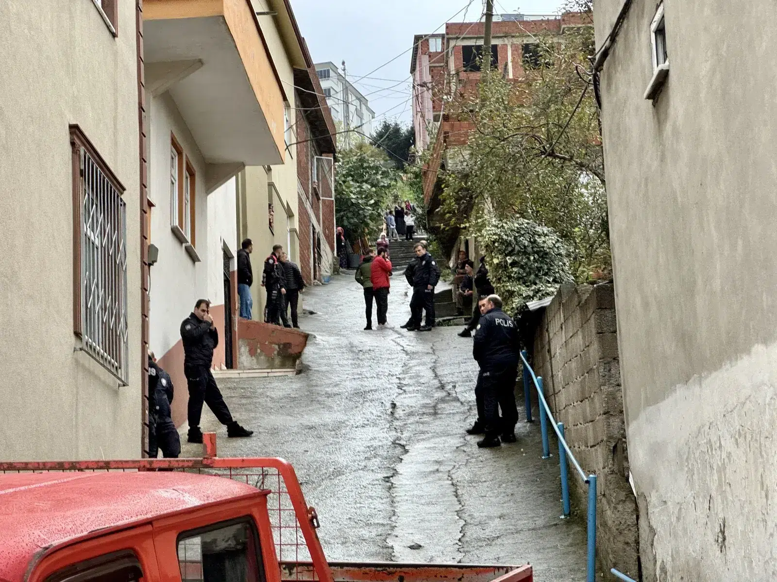 Trabzon’da Silahlı Kavga: Üç Kişi Yaralandı