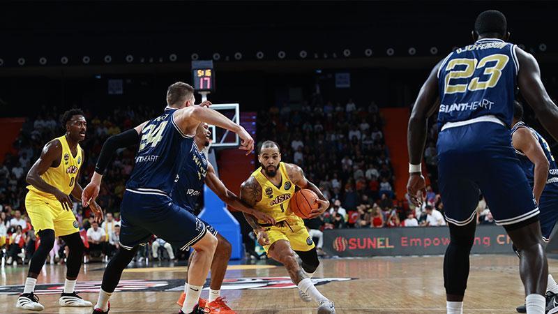 Mersin Spor, Karditsa Iaponik’i 81-73 Yendi