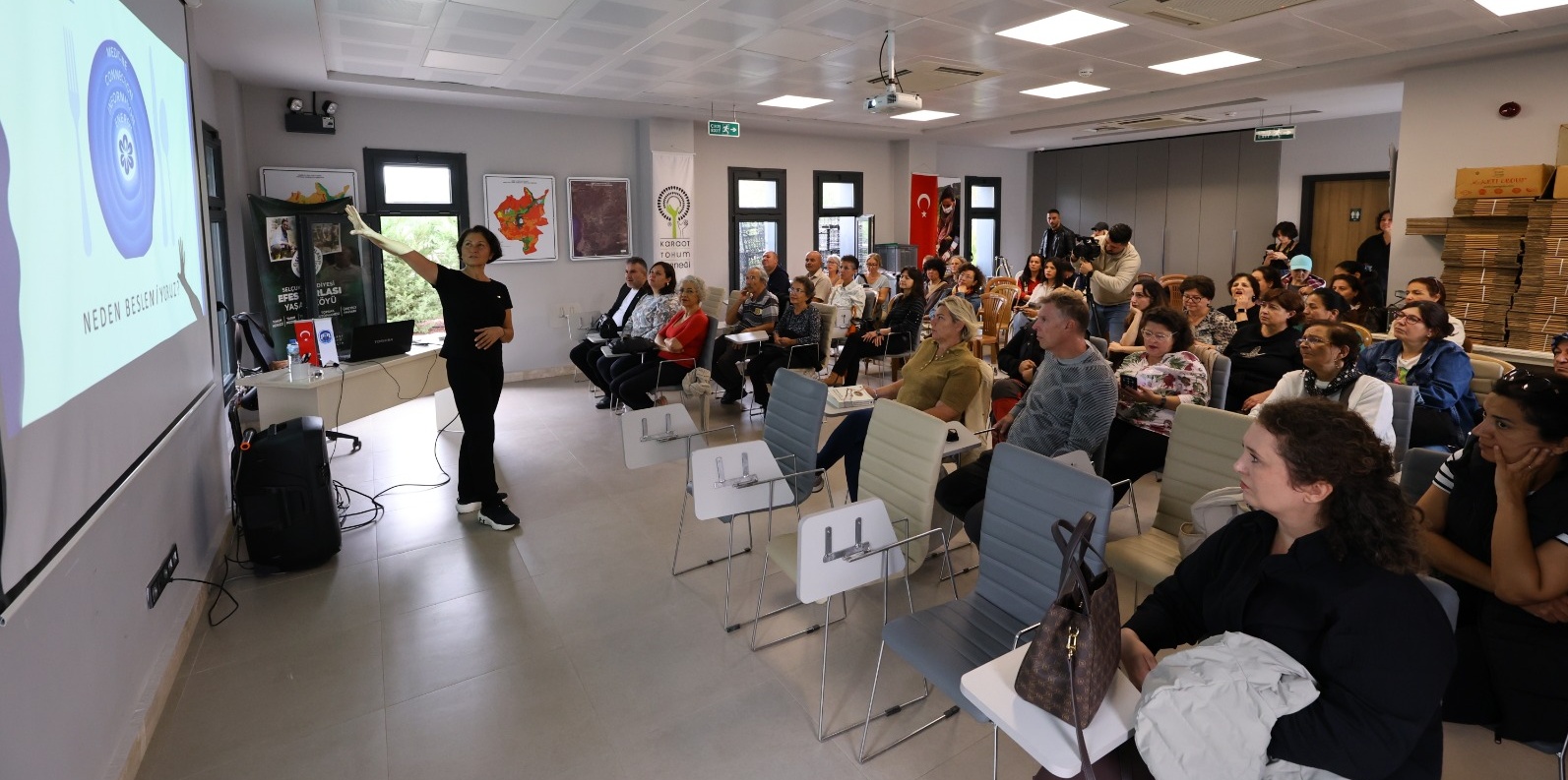 Temiz Gıdalarla Fonksiyonel Beslenme Söyleşisi Gerçekleşti Temiz Gıdalarla Fonksiyonel Beslenme Söyleşisi Gerçekleşti