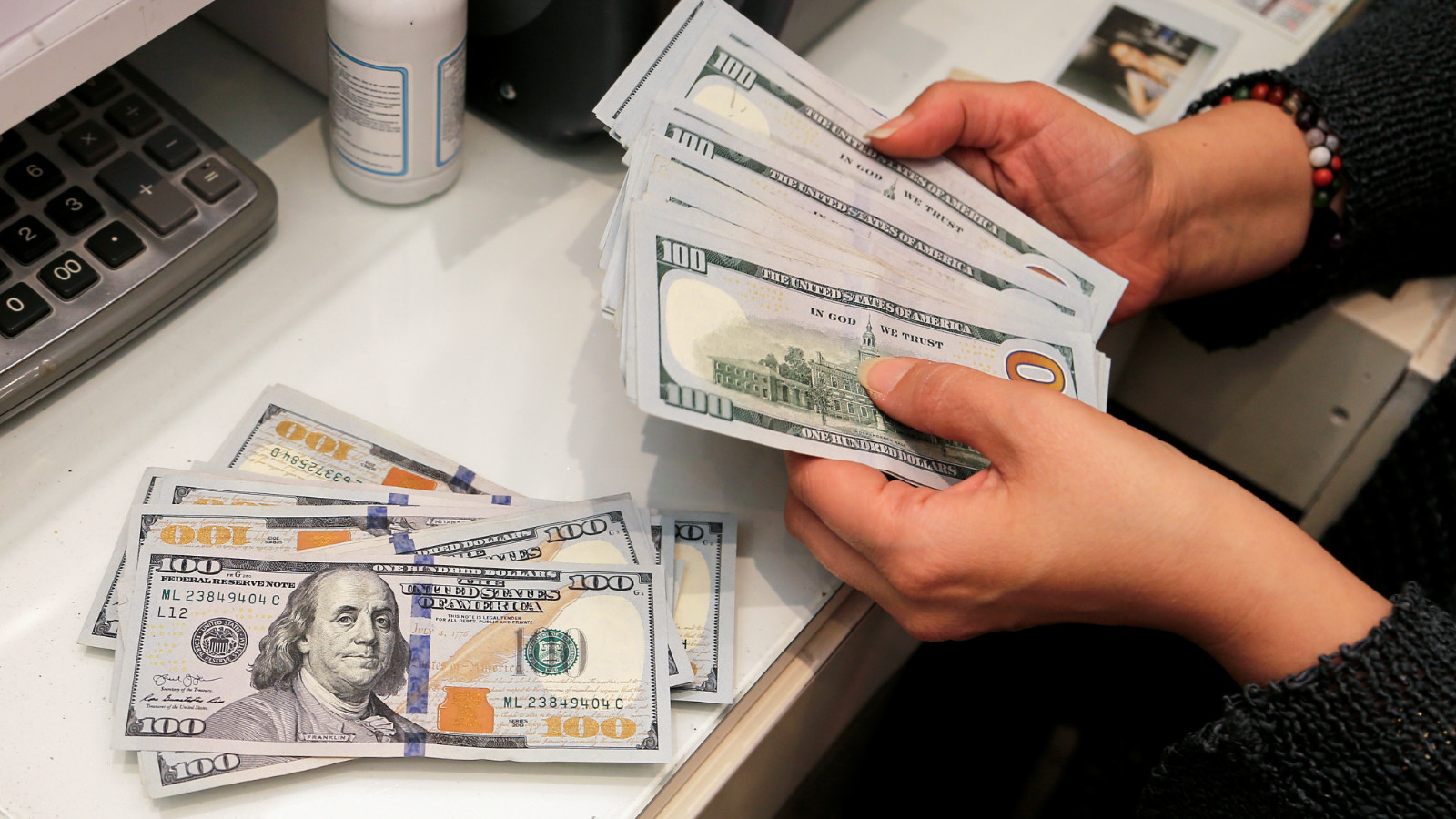 11 Kasım Dolar ve Euro Kuru Ne Kadar Oldu? 11 Kasım Dolar ve Euro Kuru Ne Kadar Oldu?