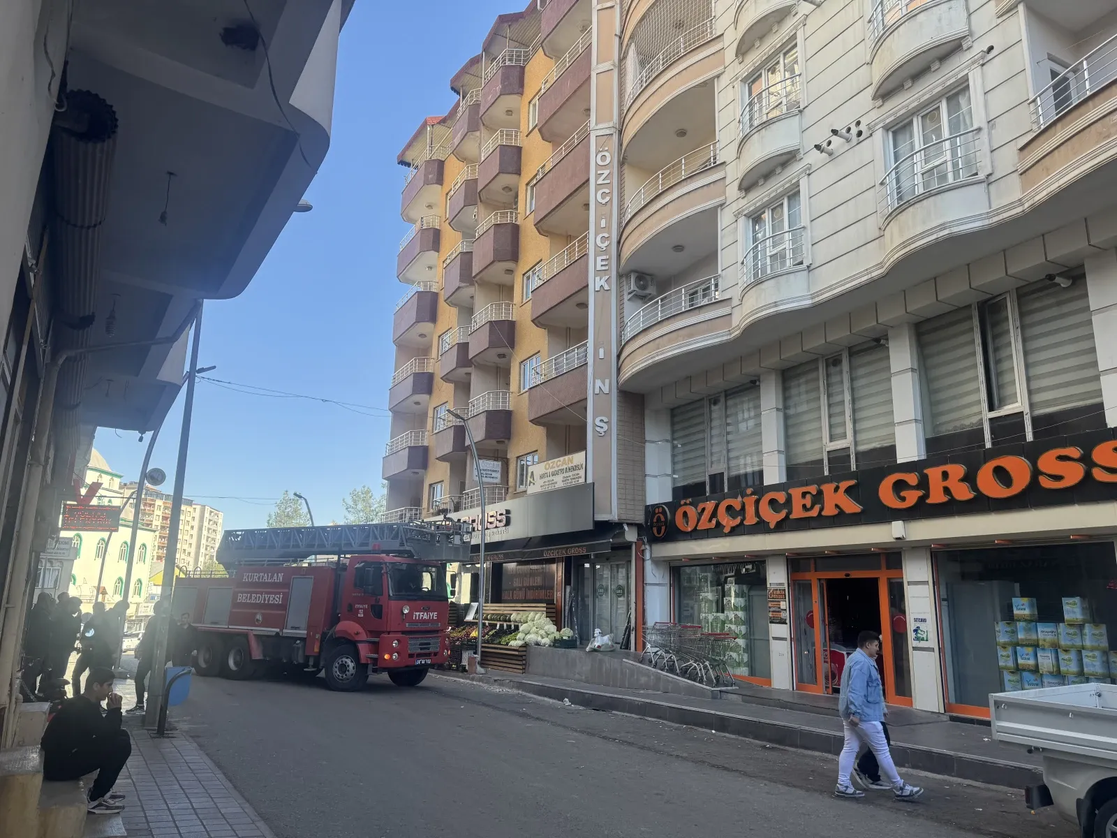 Siirt’te Apartmanda Yangın: 7 Kişi Dumandan Etkilendi