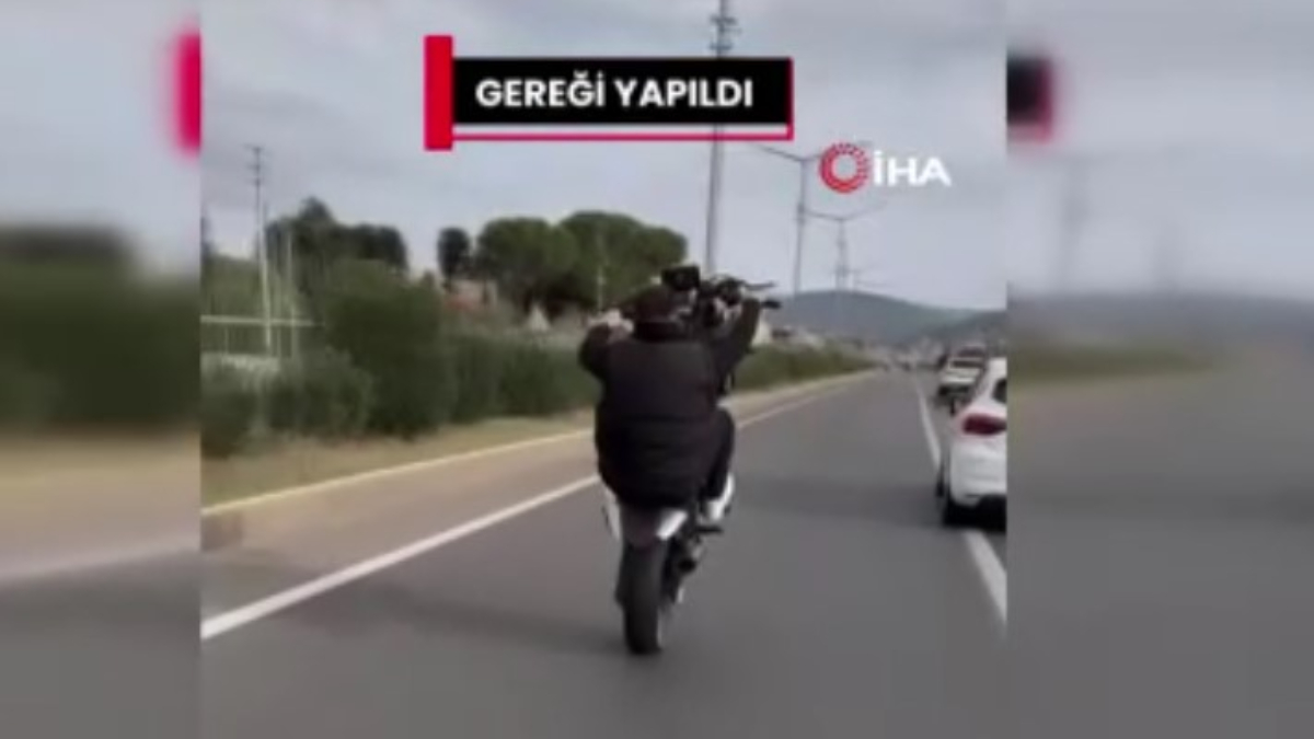 Sinop’ta Motosikletliye Tehlikeli Sürüş Ceza Kesildi Sinop’ta Motosikletliye Tehlikeli Sürüş Ceza Kesildi