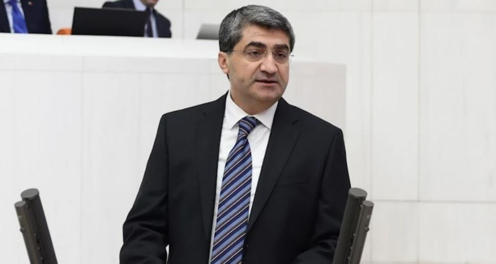 Gençlerin İşsizlik Sorunu ve Beyin Göçü Üzerine