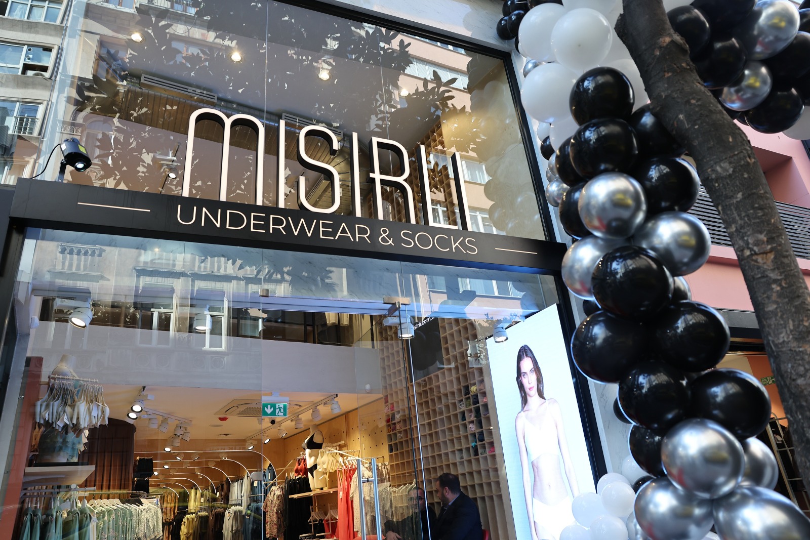 Mısırlı Underwear and Socks, perakende sektörüne adım attı