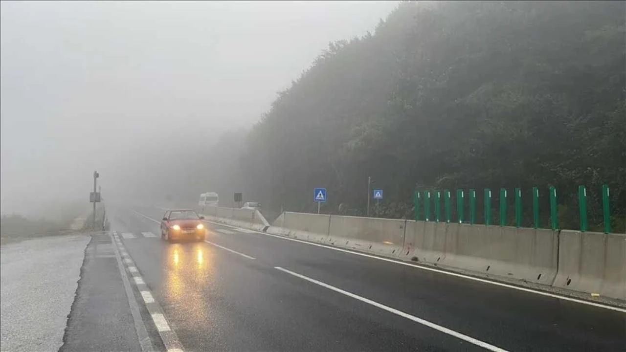 Bolu Dağı’nda Sis Etkisi Sürüyor