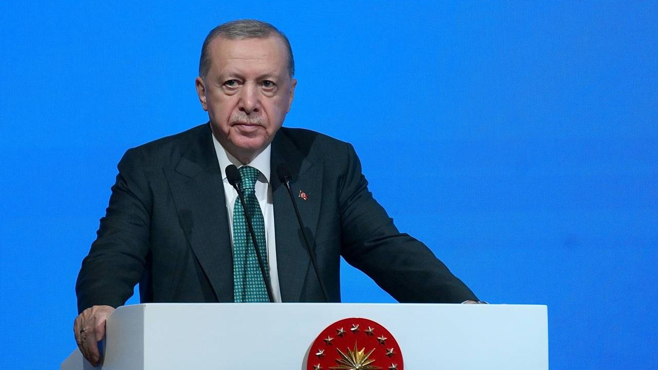 Cumhurbaşkanı Erdoğan, Beş Büyükelçiyi Kabul Etti Cumhurbaşkanı Erdoğan, Beş Büyükelçiyi Kabul Etti