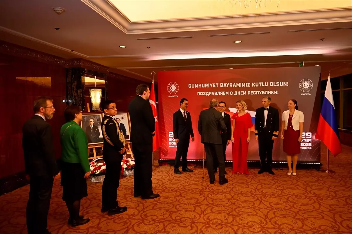 Türkiye Cumhuriyeti’nin 102. yılı Moskova’da kutlandı